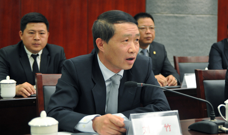 銀聯(lián)商務(wù)安徽分公司總經(jīng)理劉竹講話